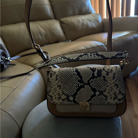 Kate spade python hand bag. - Picture 2 of 3